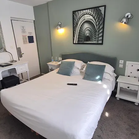 Be Hotell 3*